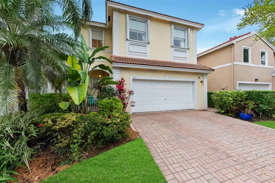 1104 Redwood St, Hollywood, FL 33019 - #2