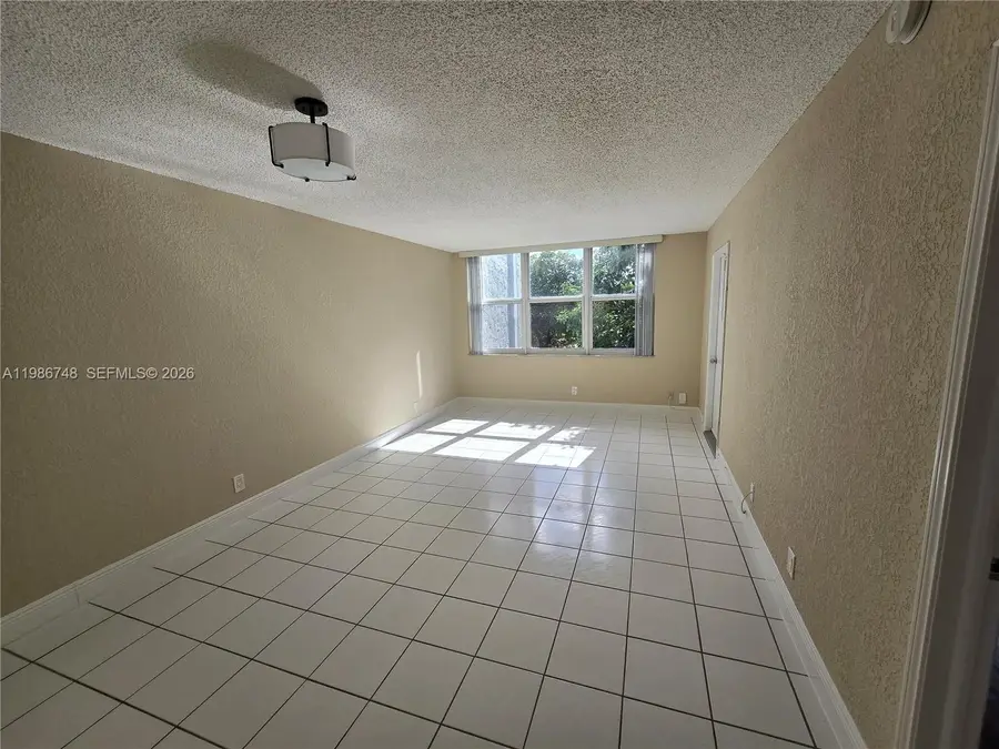 9461 Evergreen Pl #305, Davie, FL 33324 - #3