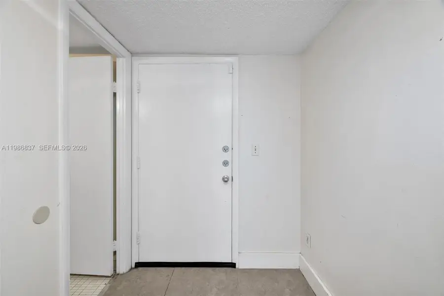 871 NE 195th St #202, Miami, FL 33179 - #3