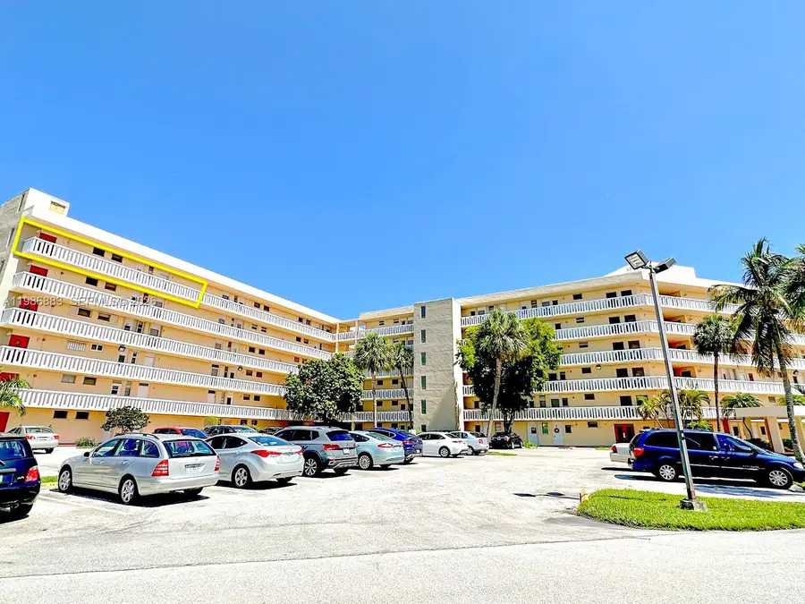 2930 Point East Dr #E601, Aventura, FL 33160 - #3
