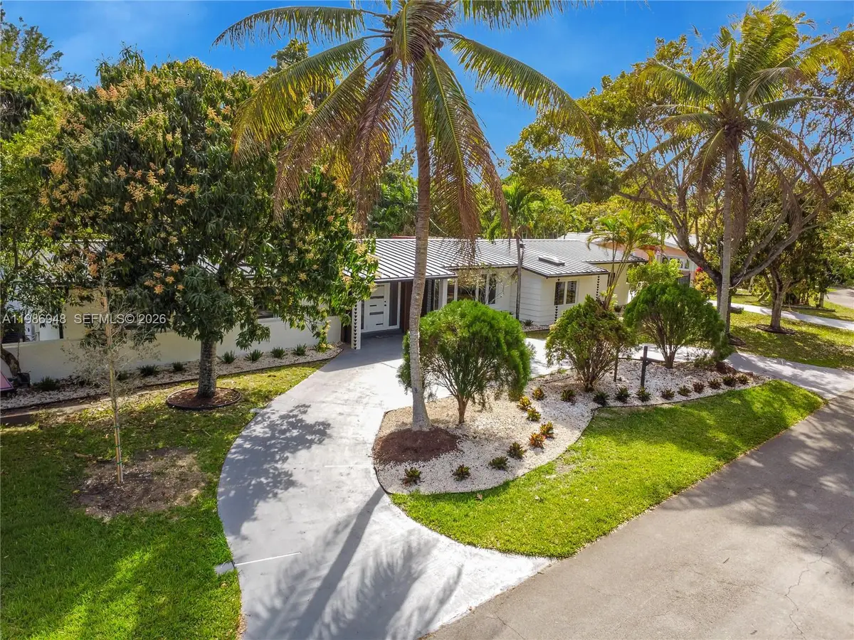 8220 SW 133rd St, Pinecrest, FL 33156 - #1