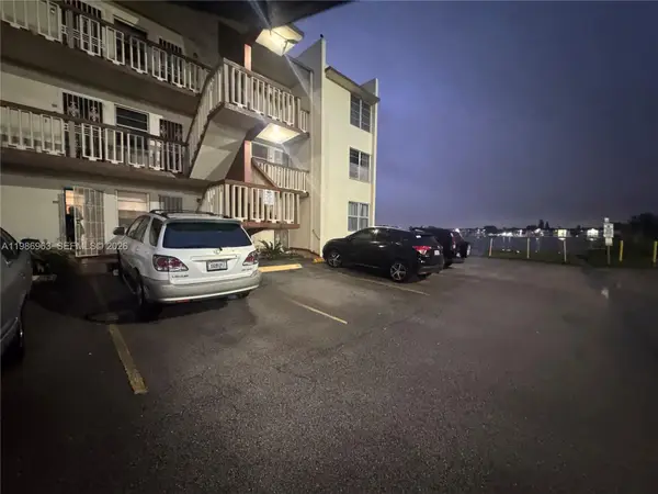 1481 NE Miami Gardens Dr #162, Miami, FL 33179