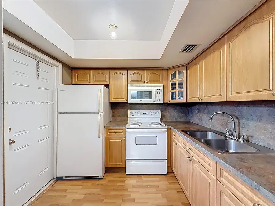 6730 Arbor Dr #110, Miramar, FL 33023 - #3