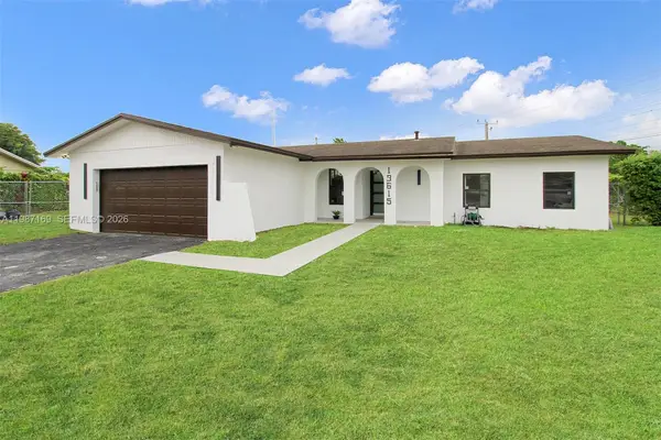 13615 SW 72nd Ter, Miami, FL 33183