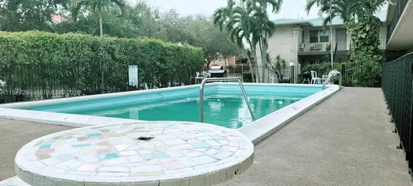 1755 NE 116th Rd #8, North Miami, FL 33181