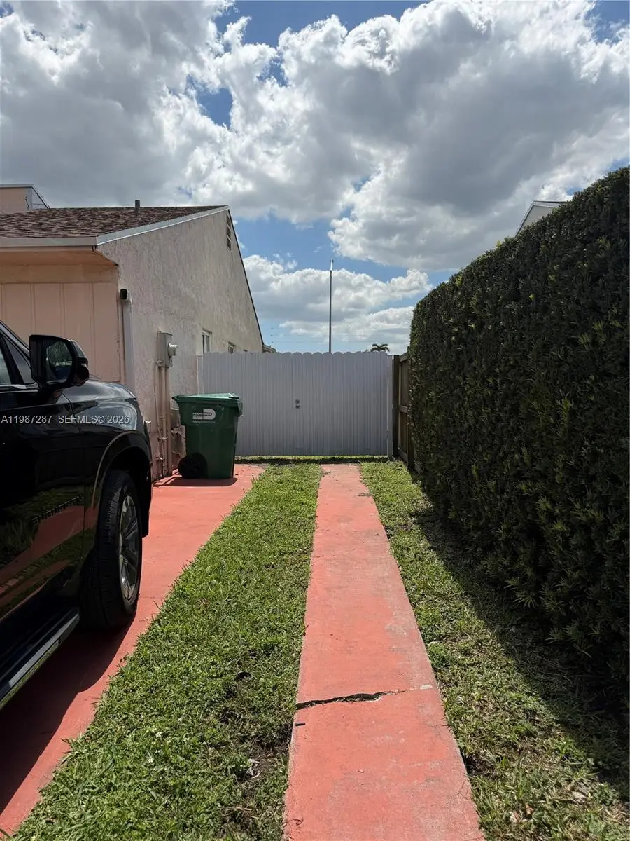 9612 Grand Canal Dr, Miami, FL 33174 - #2