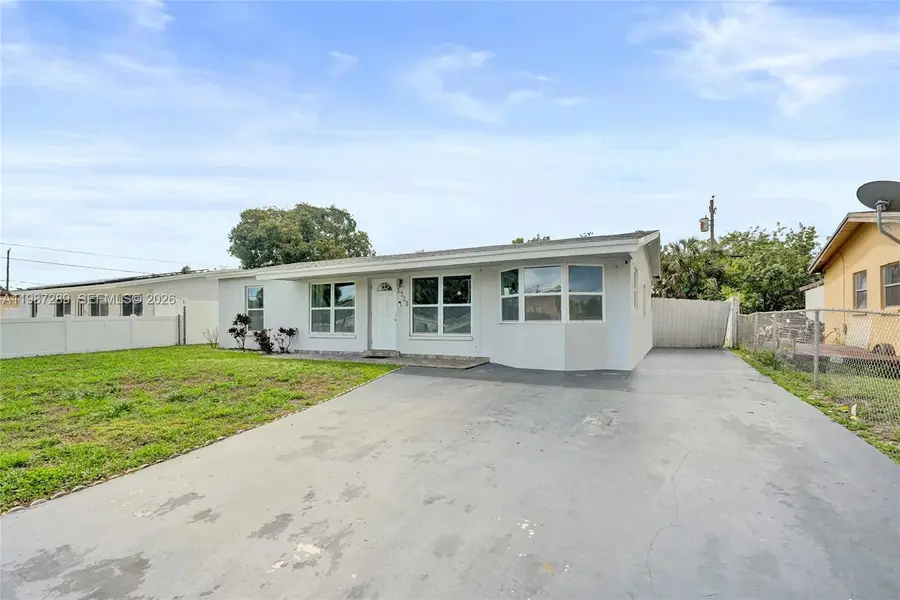 3320 NW 18th St, Lauderhill, FL 33311 - #2