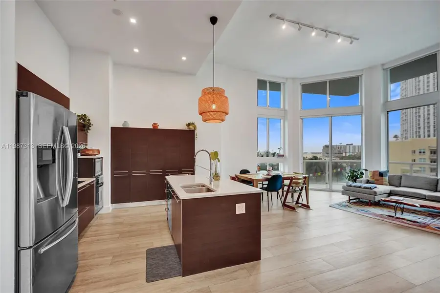 1900 N Bayshore Dr #816, Miami, FL 33132 - #3