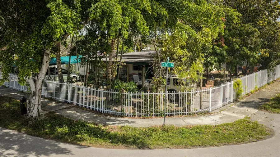 4661 SW 101st Ave, Miami, FL 33165 - #2