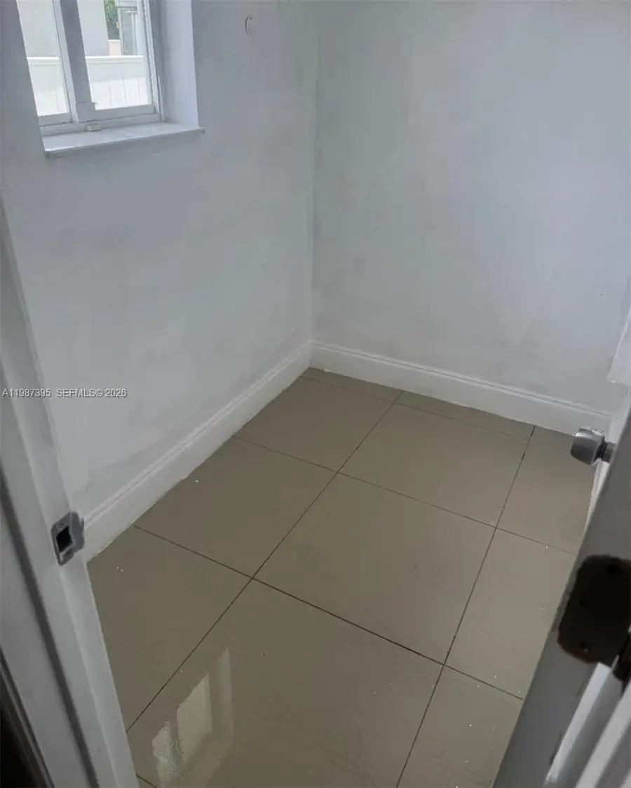6220 Dawson St, Hollywood, FL 33023 - #3