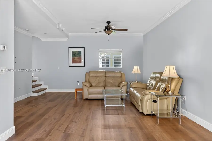 630 SE 15th St #5, Fort Lauderdale, FL 33316 - #3