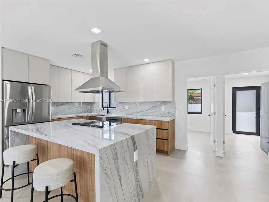 610 NE 164th Ter, North Miami Beach, FL 33162 - #3