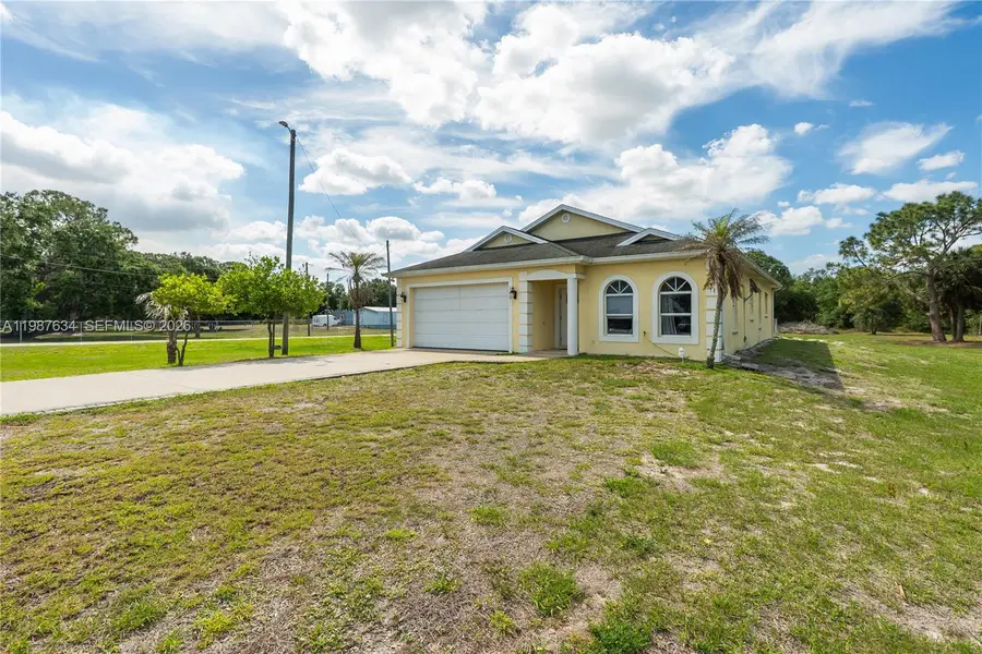 166 Pine Cone Ave, Clewiston, FL 33440 - #2