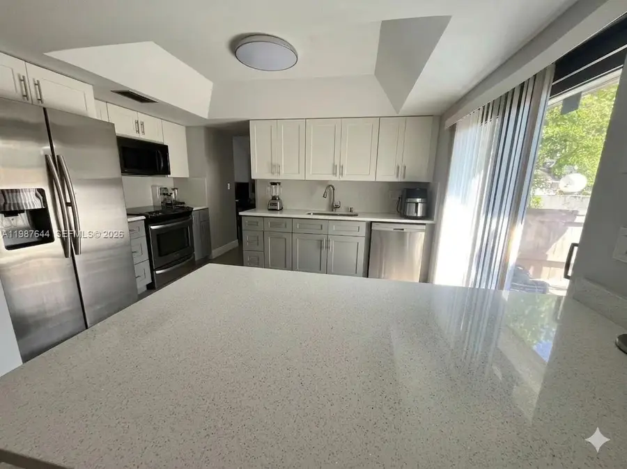 3931 SW 84th Ter, Davie, FL 33328 - #2