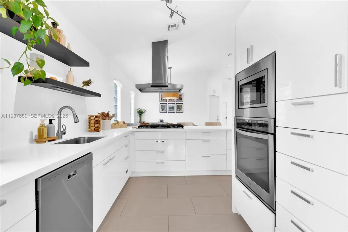 8858 SW 214th St, Cutler Bay, FL 33189 - #1