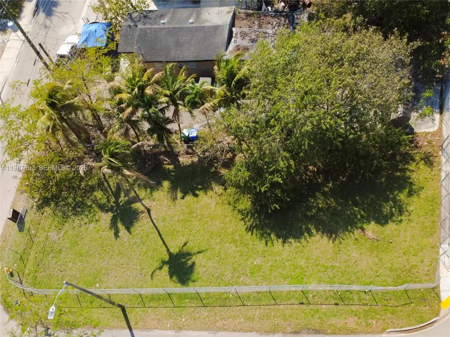 800 NW 30th St, Miami, FL 33127 - #3