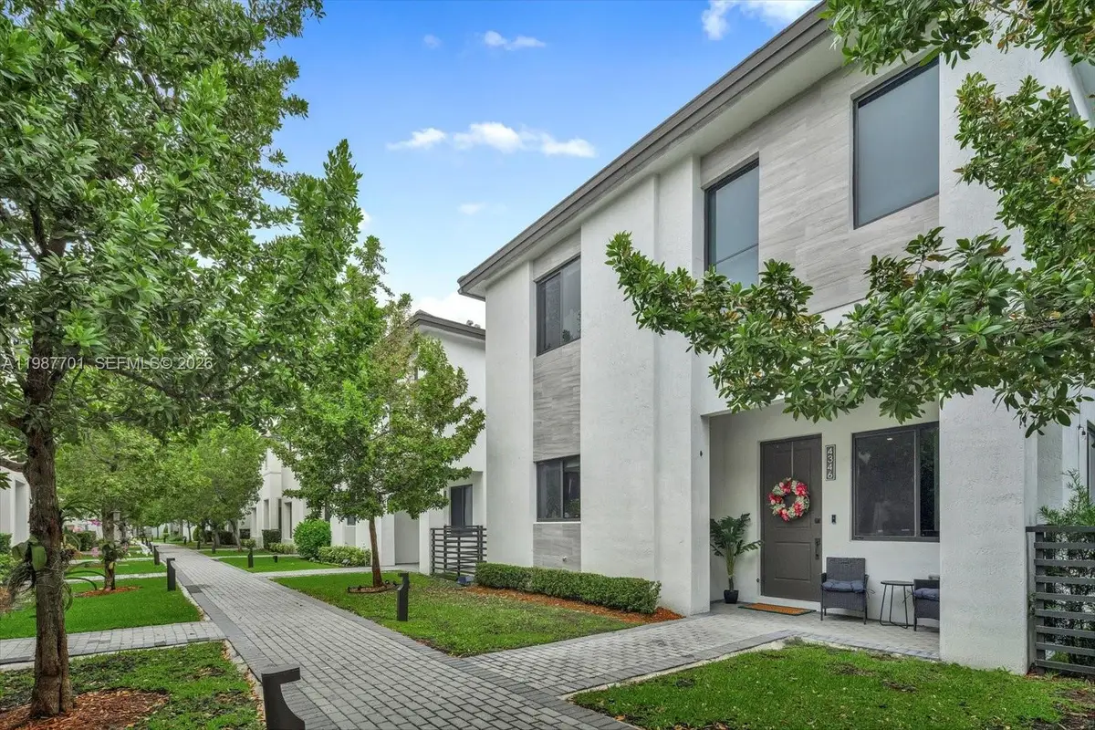4346 NW 81st Ave, Doral, FL 33166 - #1