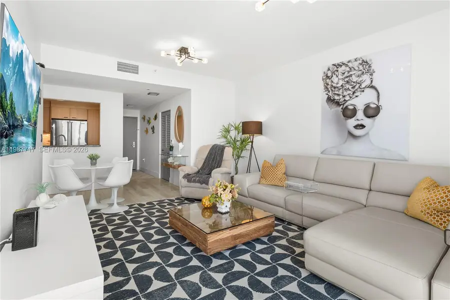 225 Collins Ave #5J, Miami Beach, FL 33139 - #3