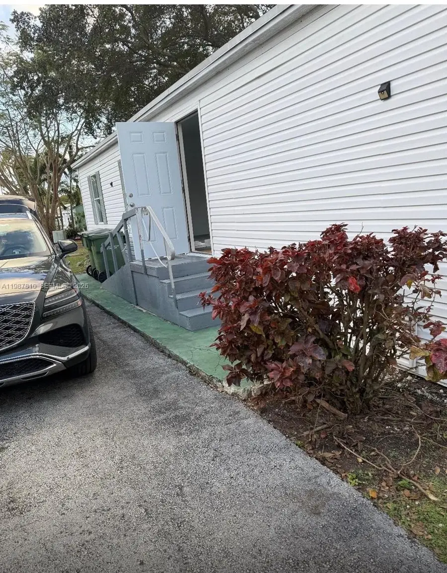 100 NE 6 Avenue Lot 504, Homestead, FL 33030 - #2