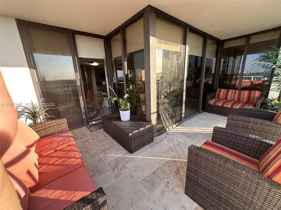 1000 Quayside Ter #1101, Miami, FL 33138 - #3