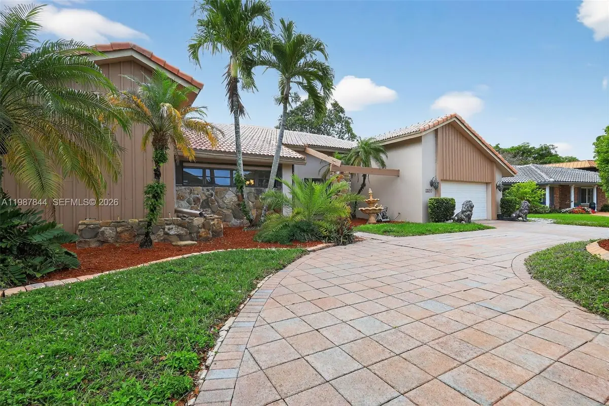 9420 Sea Turtle Ln, Plantation, FL 33324 - #1