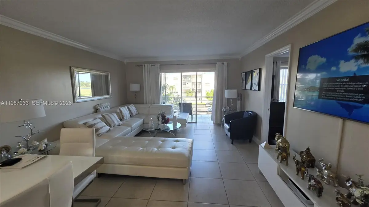 3050 E Sunrise Lakes Dr #302, Sunrise, FL 33322 - #1