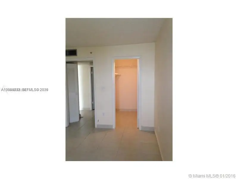 9688 Fontainebleau Blvd #205, Miami, FL 33172 - #3
