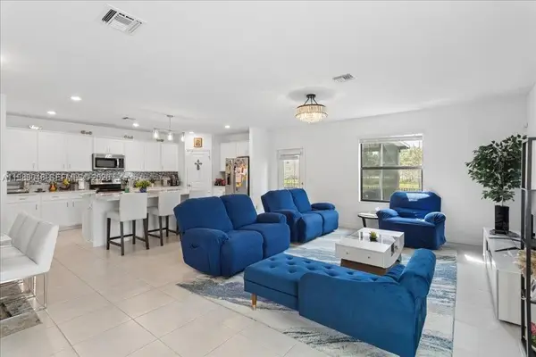 6018 Henderson Way, West Palm Beach, FL 33415