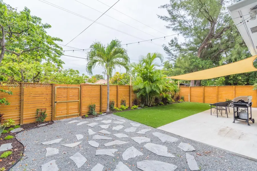 44 NW 40th St, Miami, FL 33127 - #3