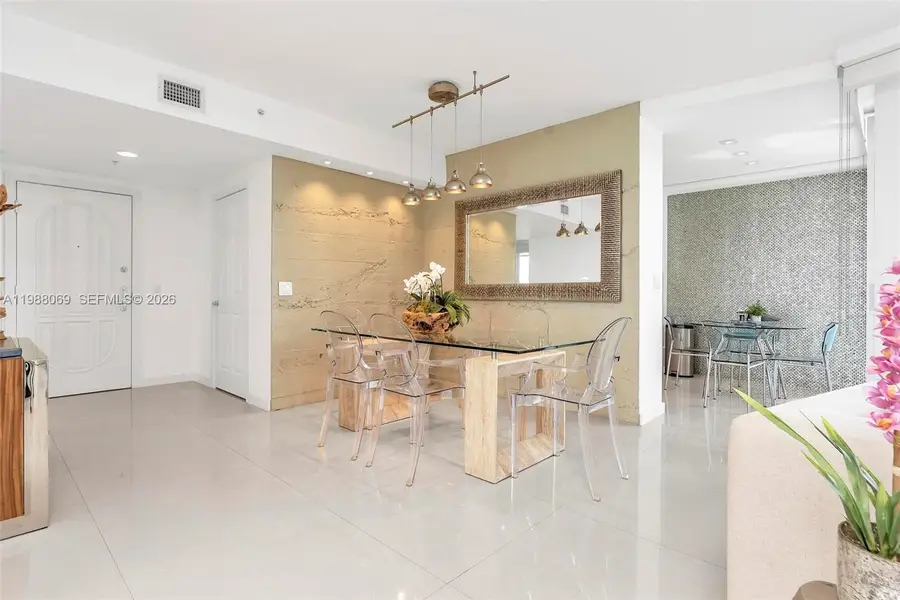 3370 Hidden Bay Dr #2210, Aventura, FL 33180 - #3