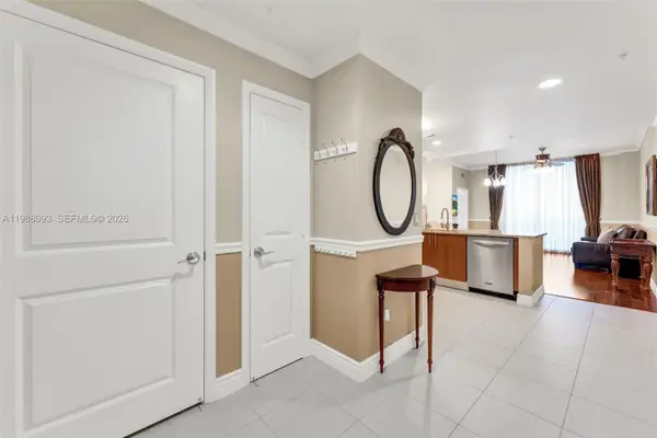 1945 S Ocean Dr #604, Hallandale Beach, FL 33009