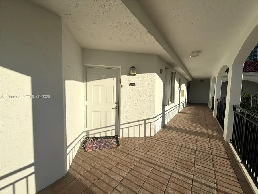 3255 NE 184th St, Aventura, FL 33160 - #2