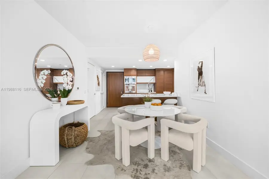 5875 Collins Ave #906, Miami Beach, FL 33140 - #2