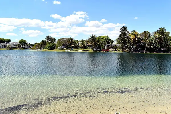 13949 SW 84th St #801, Miami, FL 33183