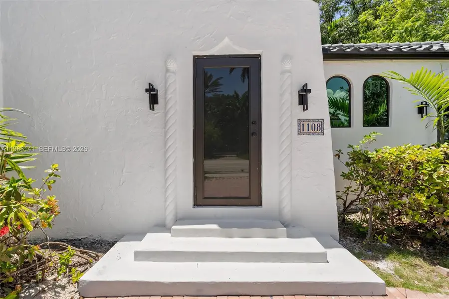 1108 Harrison St, Hollywood, FL 33019 - #2