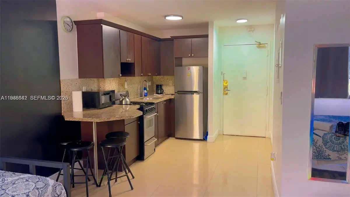 710 Washington Ave #209, Miami Beach, FL 33139 - #1