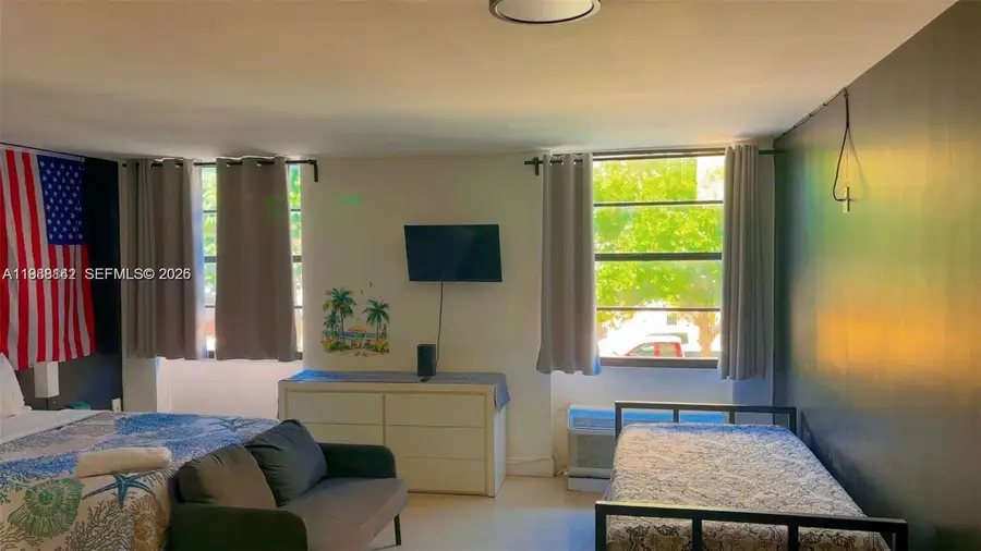 710 Washington Ave #209, Miami Beach, FL 33139 - #3