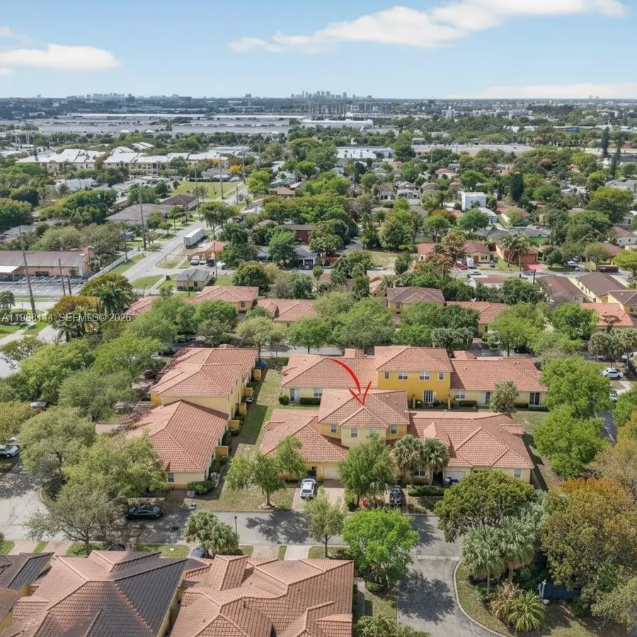 661 NW 21st Ave, Pompano Beach, FL 33069 - #2