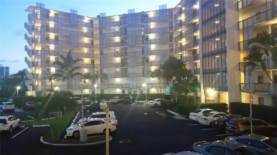 3475 N Country Club Dr #202, Aventura, FL 33180 - #2