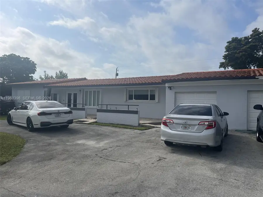 9260 SW 164th St, Palmetto Bay, FL 33157 - #3