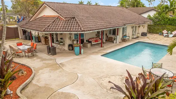 13260 SW 96th St, Miami, FL 33186