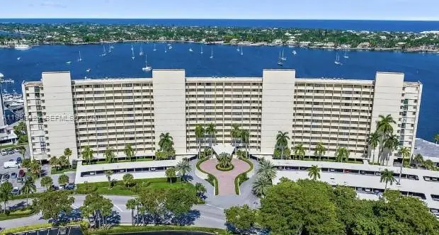 136 Lakeshore Dr #511, North Palm Beach, FL 33408 - #1