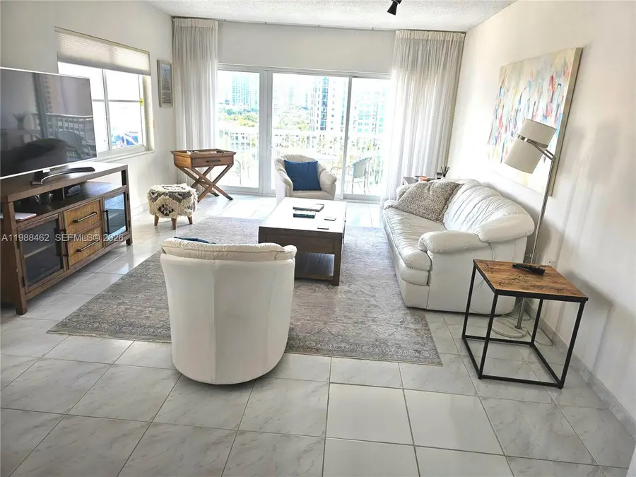 300 Bayview Dr #905, Sunny Isles Beach, FL 33160 - #3