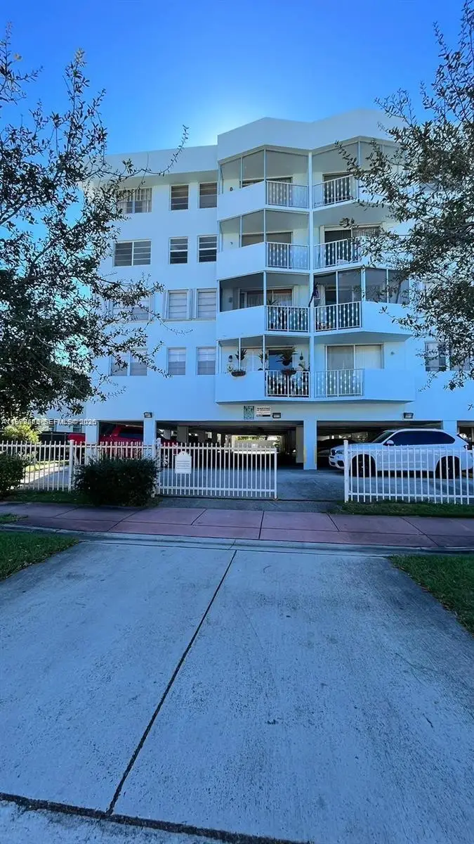1990 Marseille Dr #402, Miami Beach, FL 33141 - #1