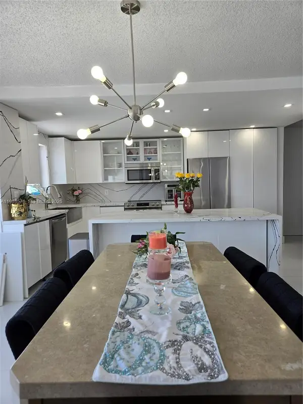 2750 NE 183rd St #2205 T, Aventura, FL 33160