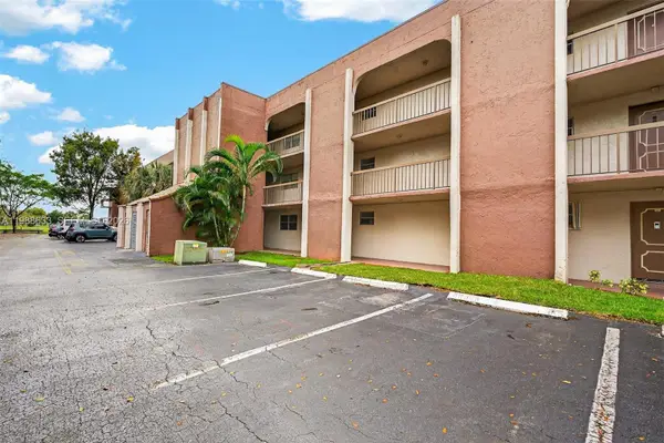 7000 Nova Dr #105E, Davie, FL 33317