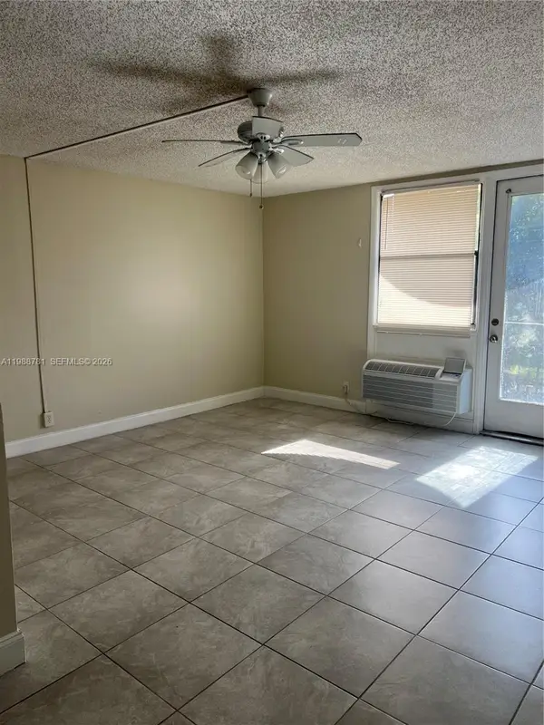 2701 Riverside Dr #308-B, Coral Springs, FL 33065