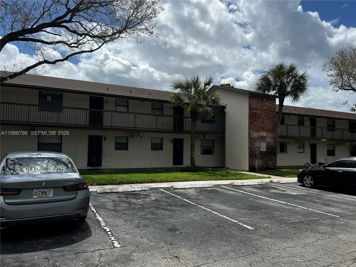 6001 Shakerwood Cir #204, Tamarac, FL 33319 - #1