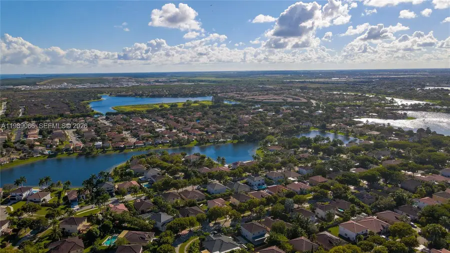 8933 SW 212th Ln, Cutler Bay, FL 33189 - #3