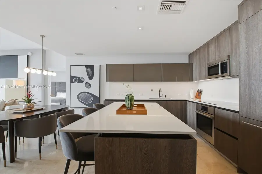 88 SW 7th St #2404, Miami, FL 33131 - #3